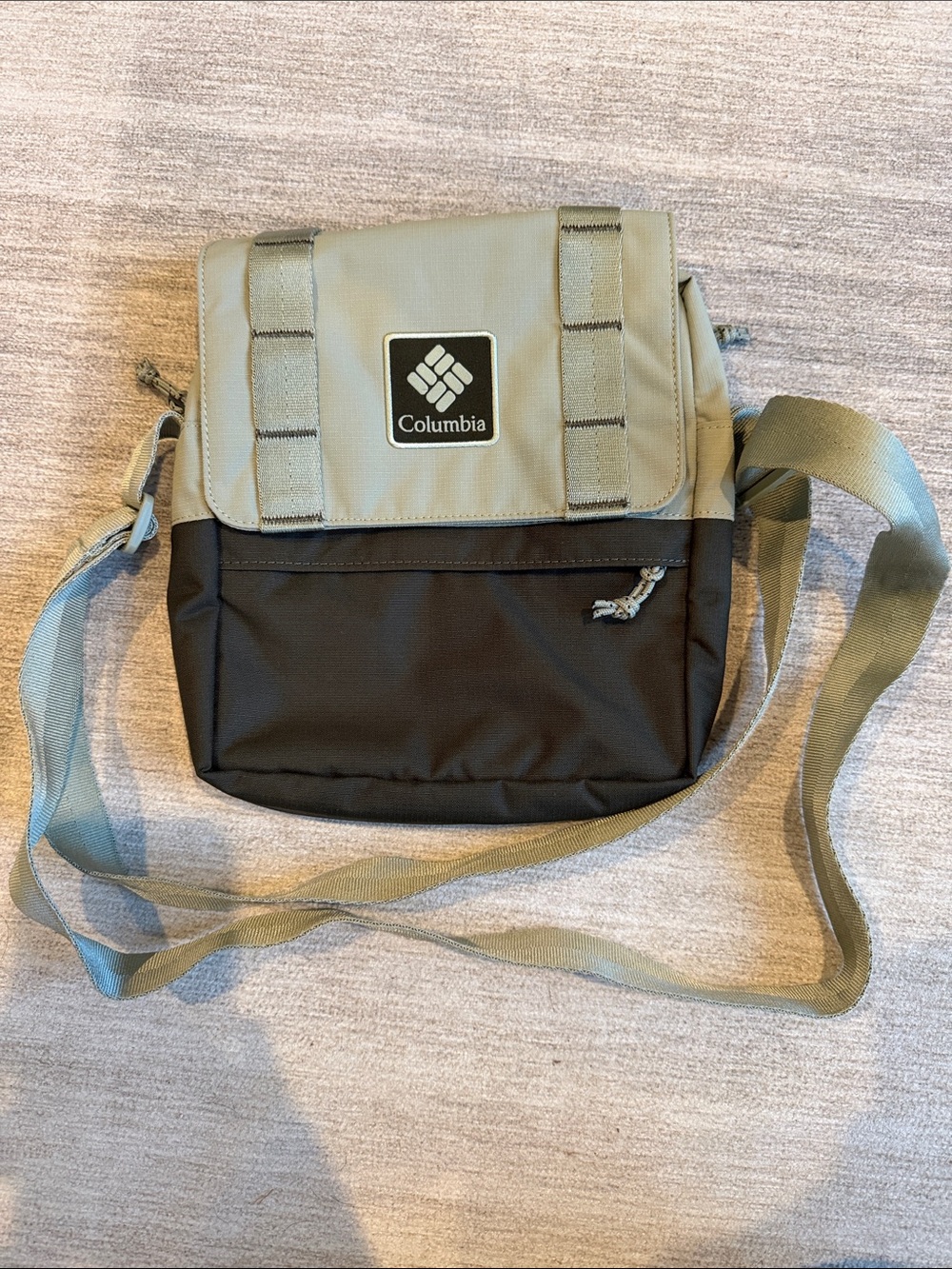 Columbia Two-Tone Olive and Black Messenger Bag